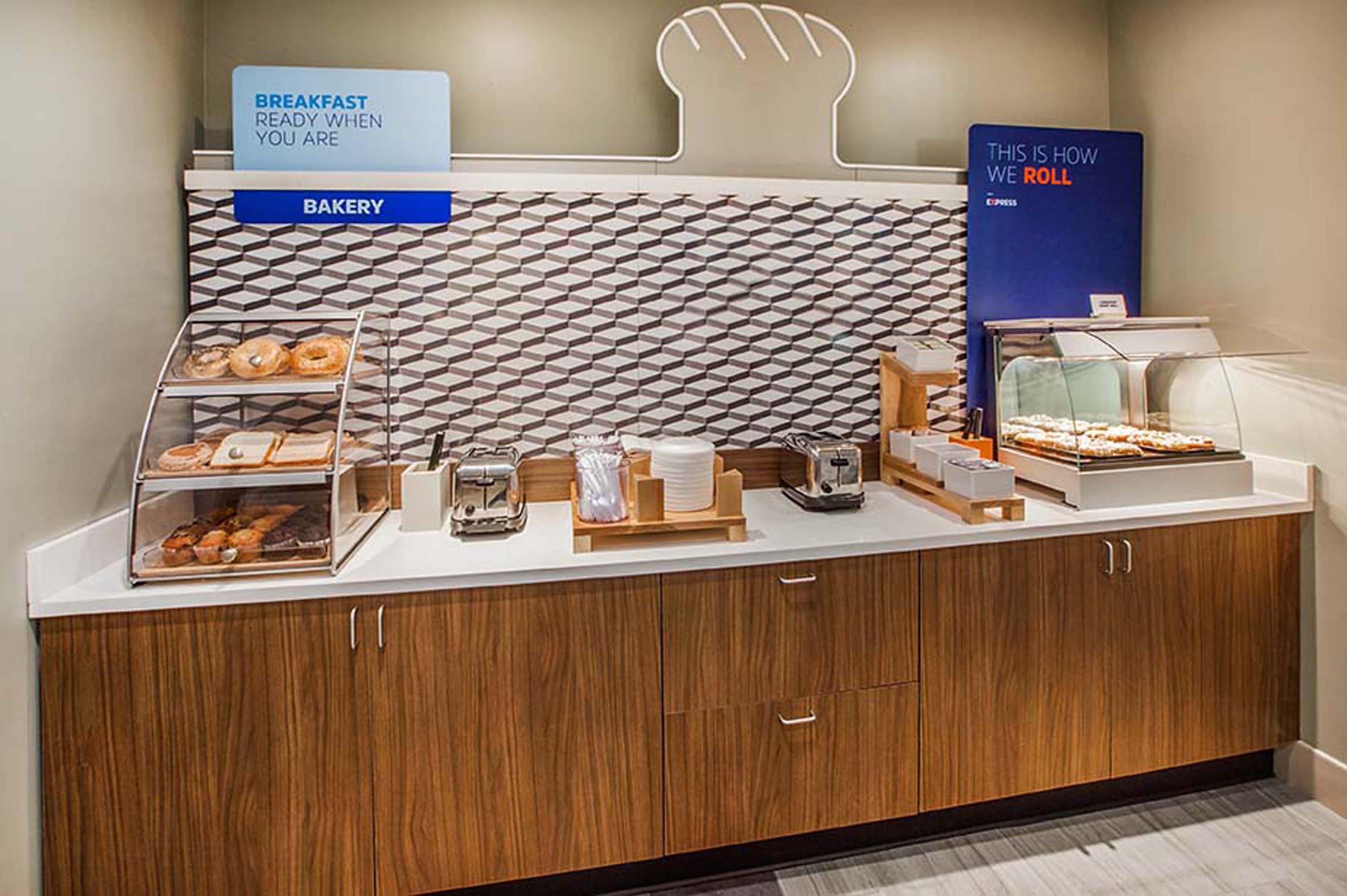 Holiday Inn Express Benicia By Ihg Exterior foto